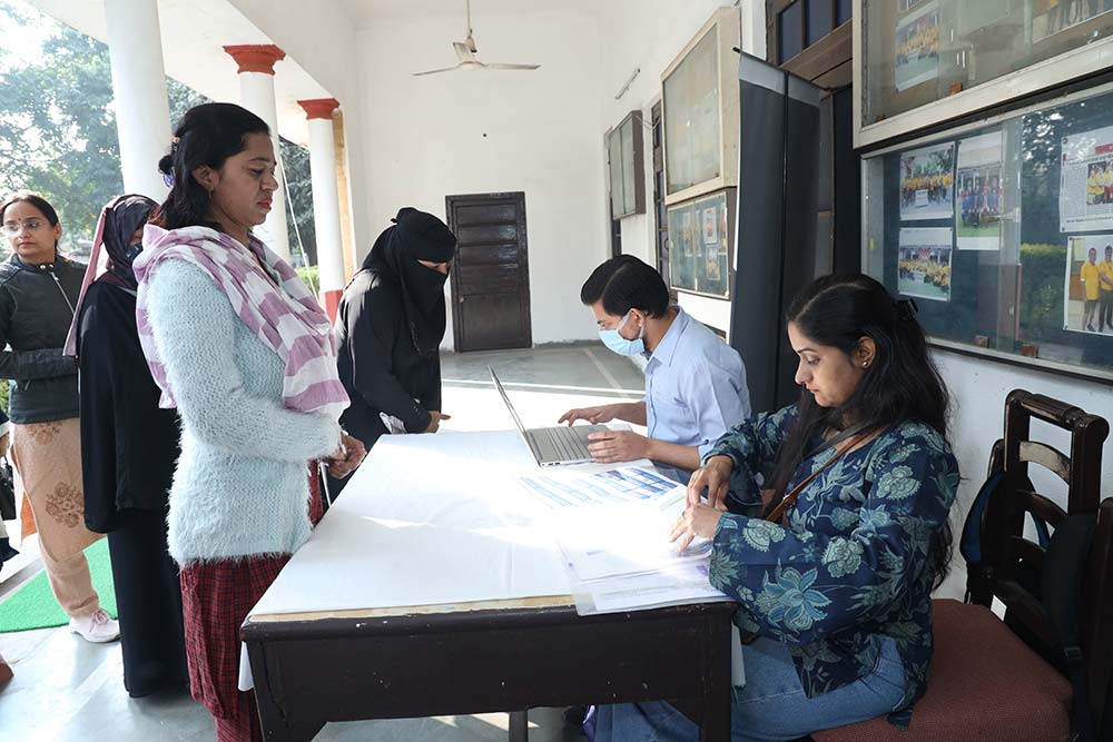 Women with Ankylosing Spondylitis (AS) or Rheumatoid Arthritis (RA)