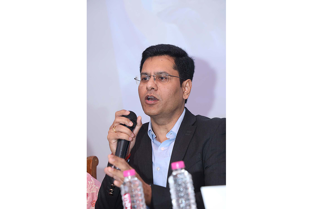 Women with Ankylosing Spondylitis (AS) or Rheumatoid Arthritis (RA)